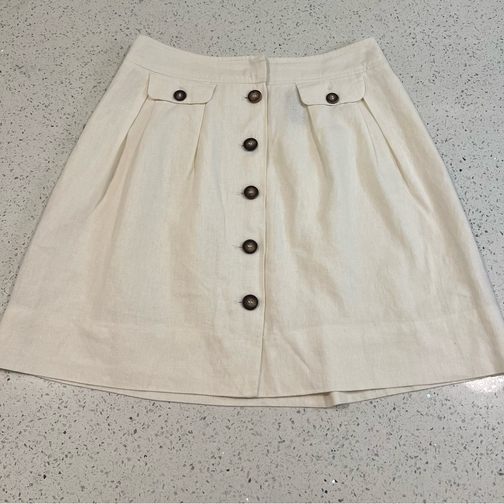 JESSICA A-Line Linen Blend Lined Skirt | Size 6P | Front Buttons and Pockets